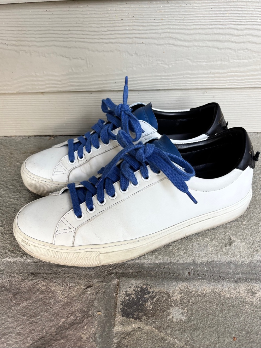 Givenchy White Black Blue Leather Lowtops